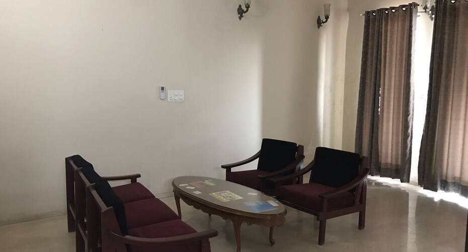 Jharokha B and B, New Delhi 2